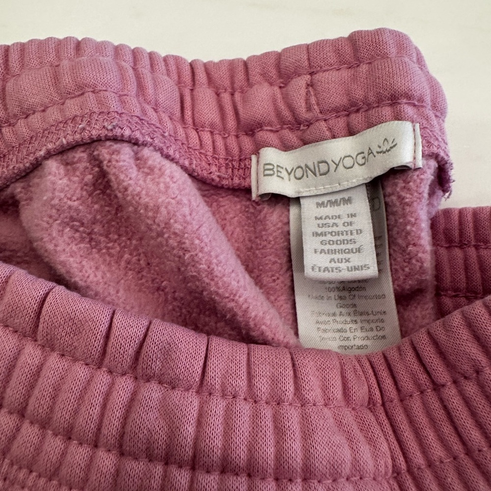 Beyond Yoga Mauve Pink Joggers